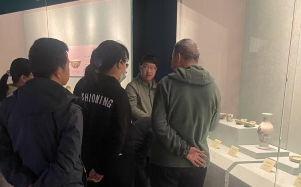 淘配网 高中生指出博物馆多件藏品标识不当 官方：邀请其本人和专家共同探讨，已积极整改